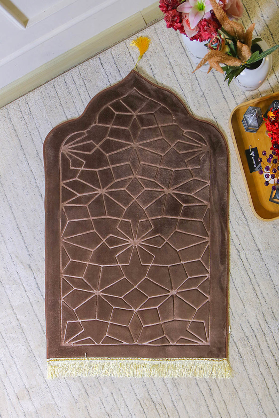 Sajda Janamaz - Premium Velvet Quilted Prayer Mat - Dark Brown