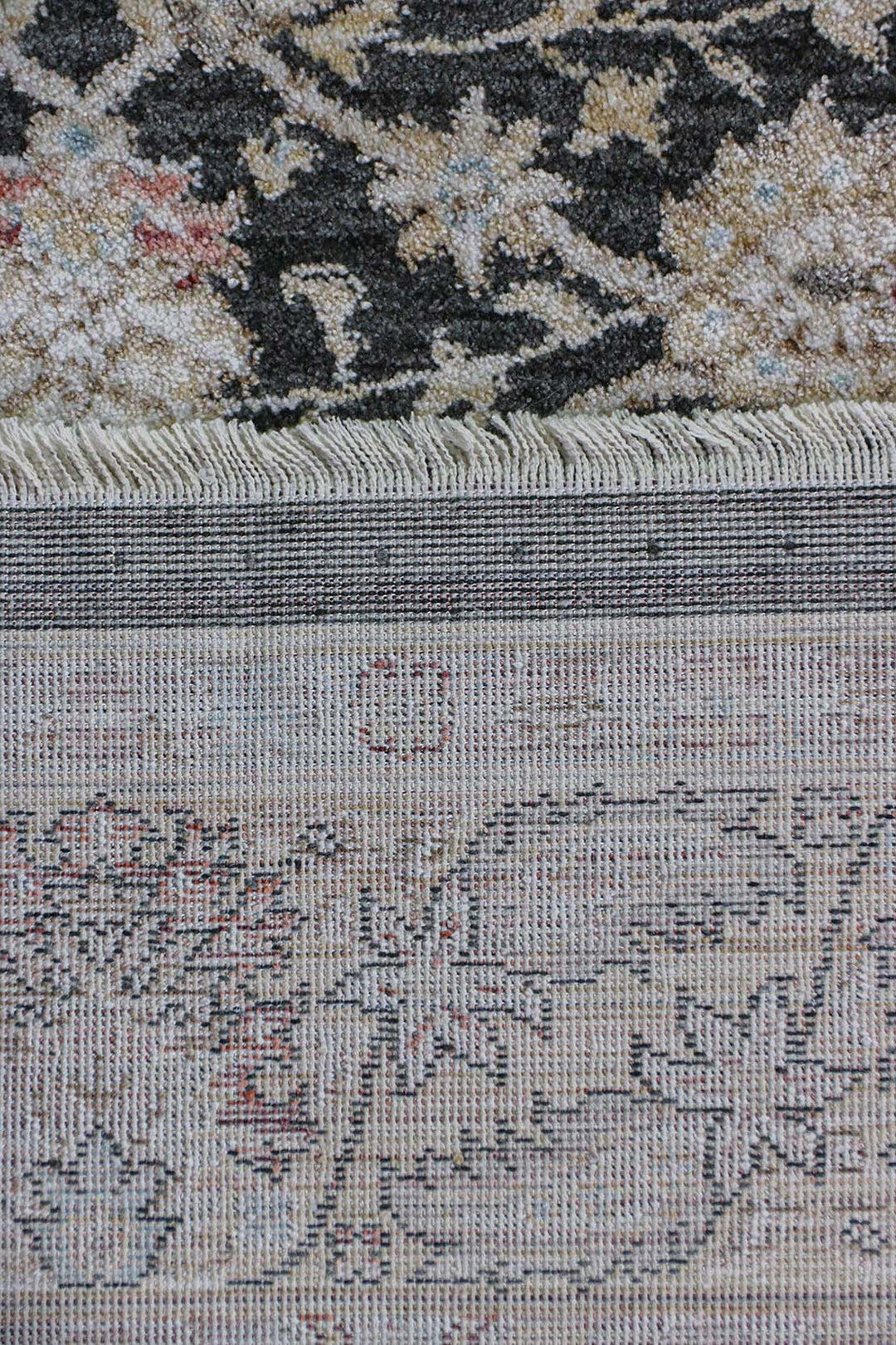 Premium Quality Turkish Antia Rug - 3.9 x 5.9 FT - Resilient Construction for Long-Lasting Use