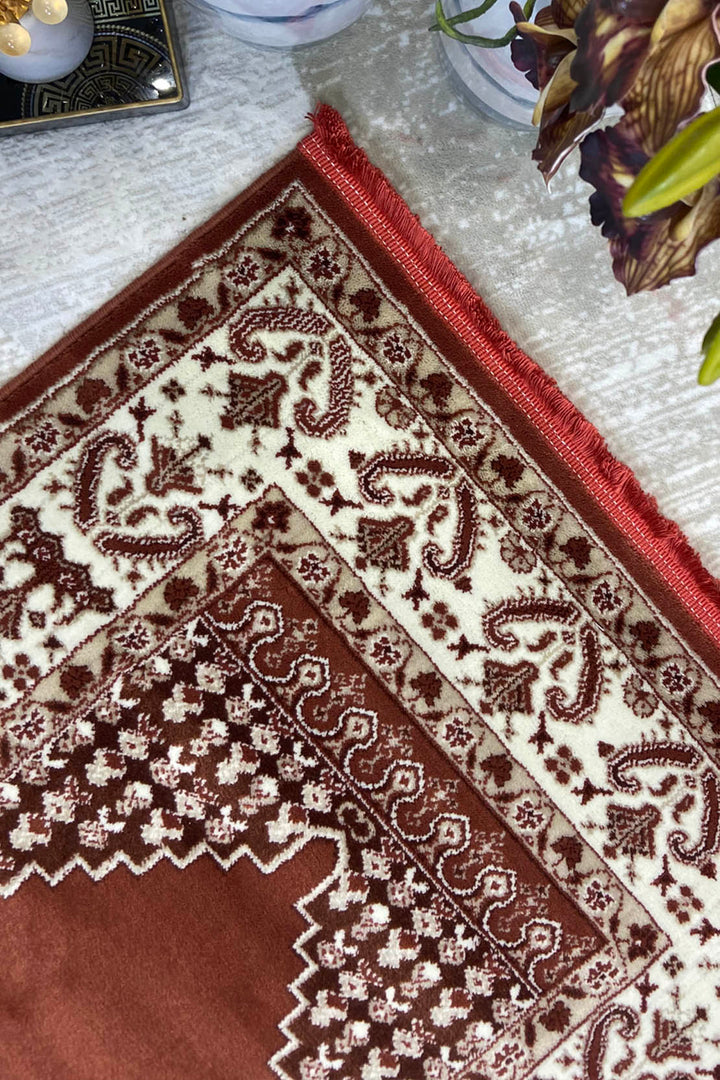 Turkish Style Acrylic Sajjadeh Prayers Mat-Red-Soft, Durable, and Easy to Clean