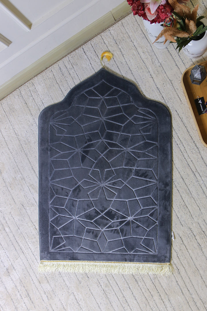 Sajda Janamaz - Premium Velvet Quilted Prayer Mat - Dark Gray