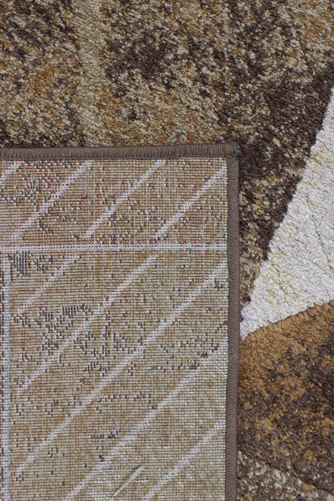 <p>Turkish Modern <strong>Air Rug</strong>  - Brown - 4.9 x 7.3 FT</p>