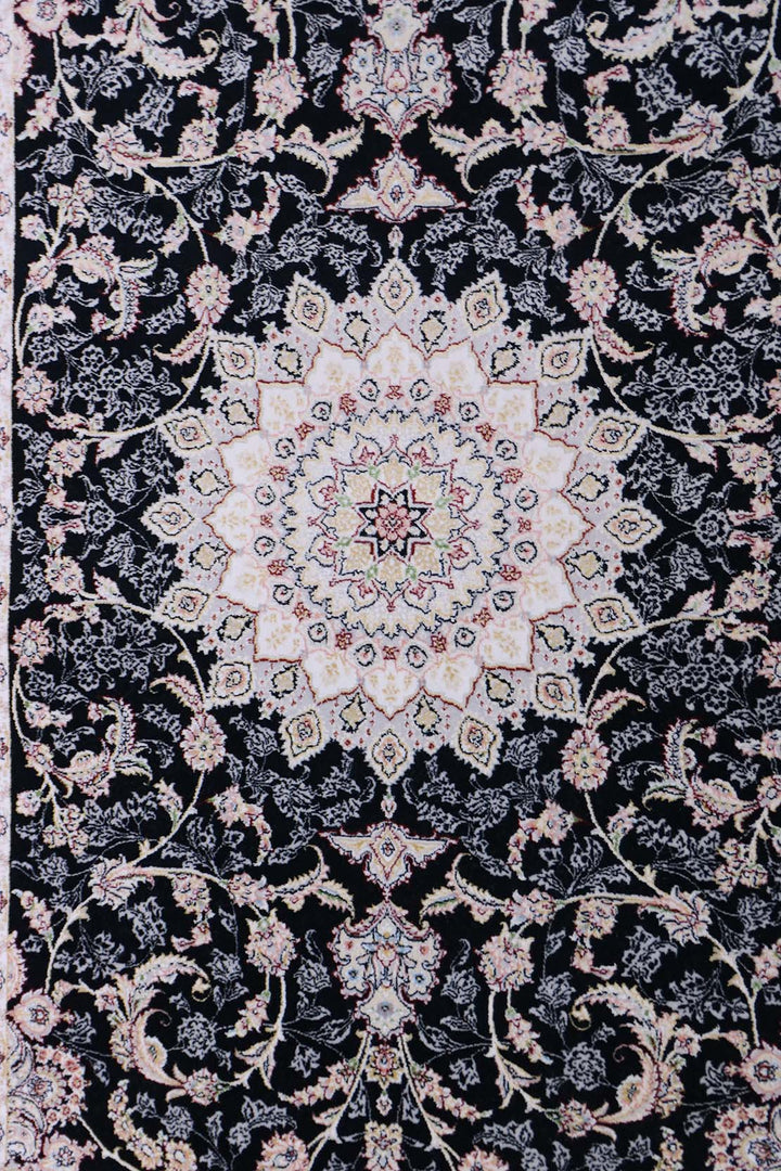 Iranian Premium Quality Authentic Persian (1200) Rug - 2.6 x 4.9 FT - Unveiling the Elegance and Tradition of Authentic Persian Rugs