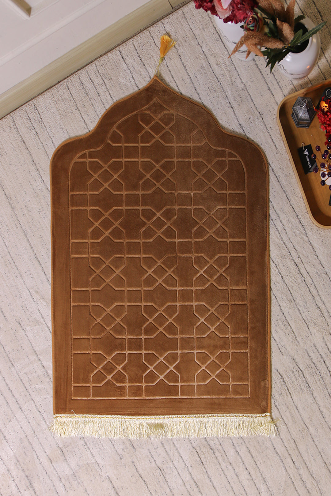 Sajda Janamaz - Premium Velvet Quilted Prayer Mat - Lite Brown