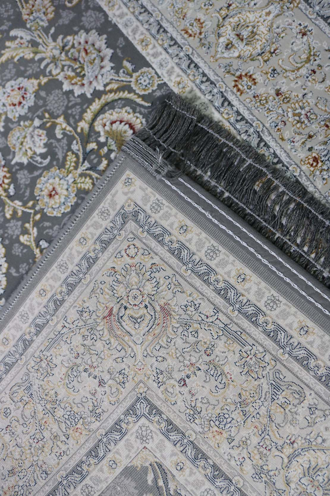 Iranian Premium Quality Authentic Persian (1500) Rug - 2.6 x 4.9 FT - Unveiling the Elegance and Tradition of Authentic Persian Rugs