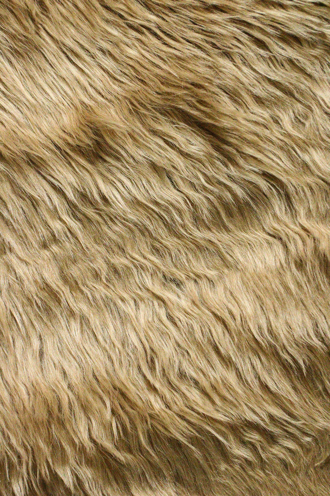 Wild Life (Sheep Fur) - 3.2 x 4.9 FT - Brown - Luxuriously Soft Fluffy Rug