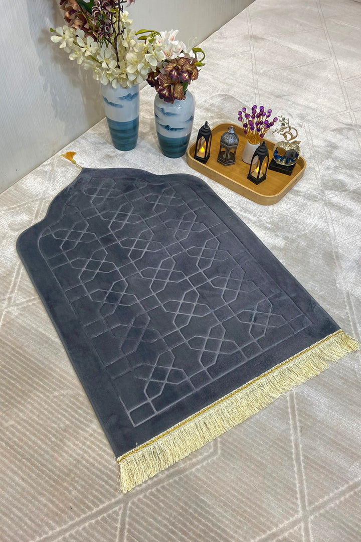 Sajda Janamaz - Premium Velvet Quilted Prayer Mat - Dark Gray