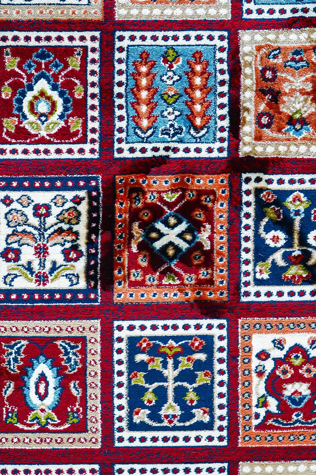 VK-Garnet Rug - Beige - Soft, Durable, and Easy to Clean