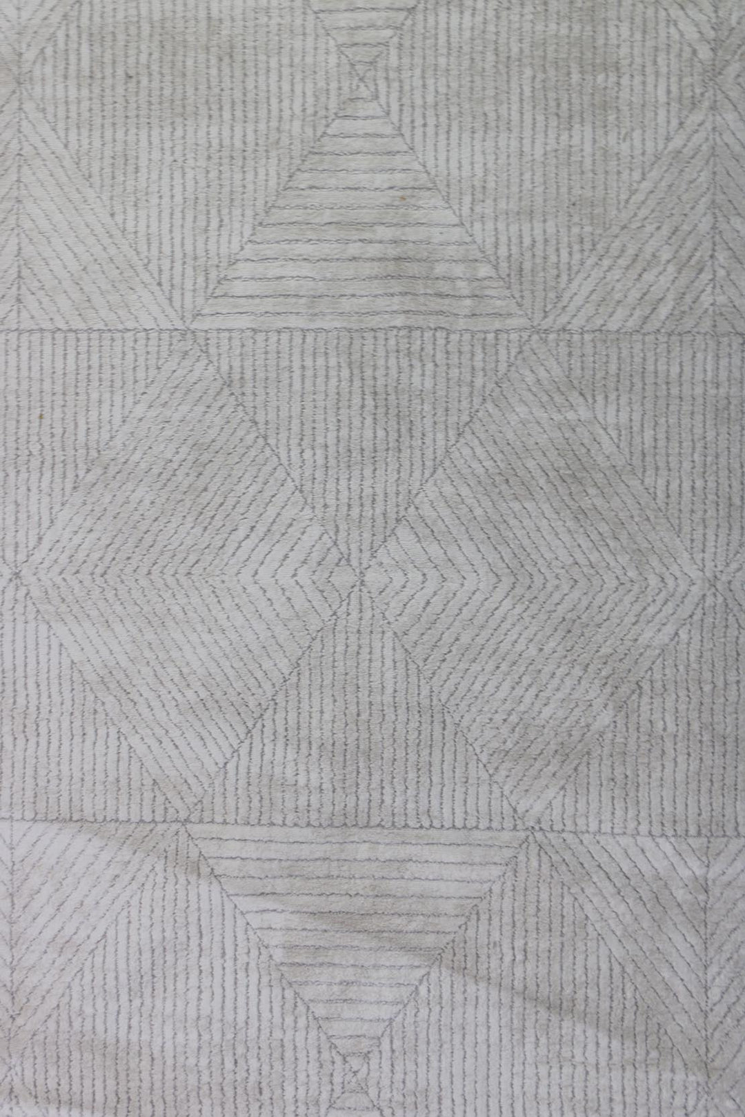 <p>Turkish Modern <strong>Festival Xl Promo Rug</strong>  - Gray - 7.8 x 9.5 FT</p>