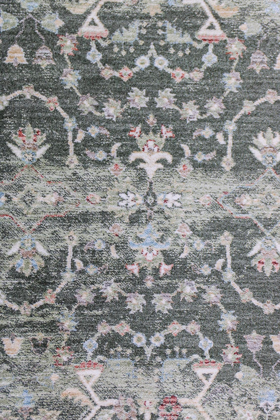Premium Quality Turkish Antia Rug - 3.9 x 5.9 FT - Resilient Construction for Long-Lasting Use
