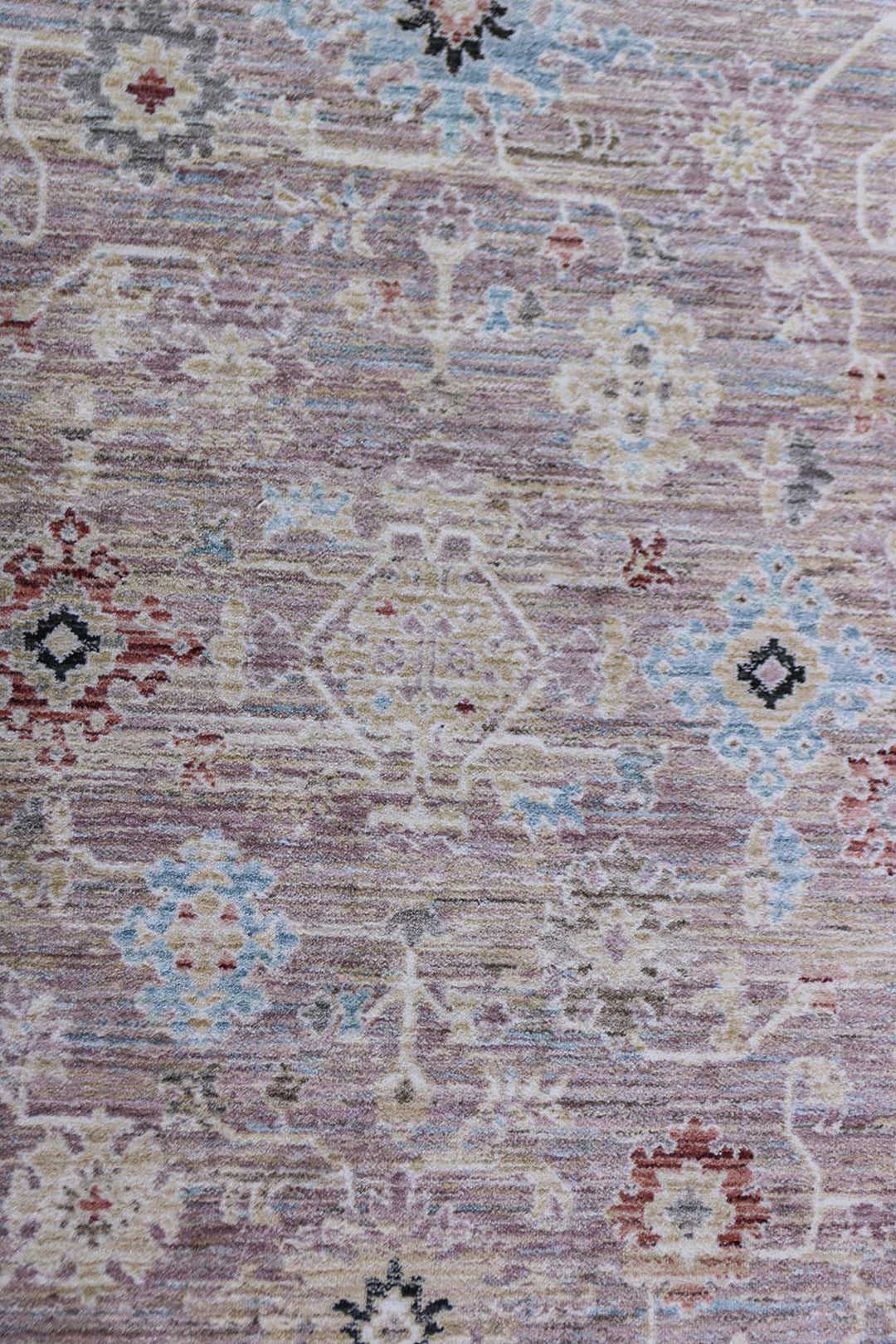 Premium Quality Turkish Antia Rug - 3.9 x 5.9 FT - Resilient Construction for Long-Lasting Use