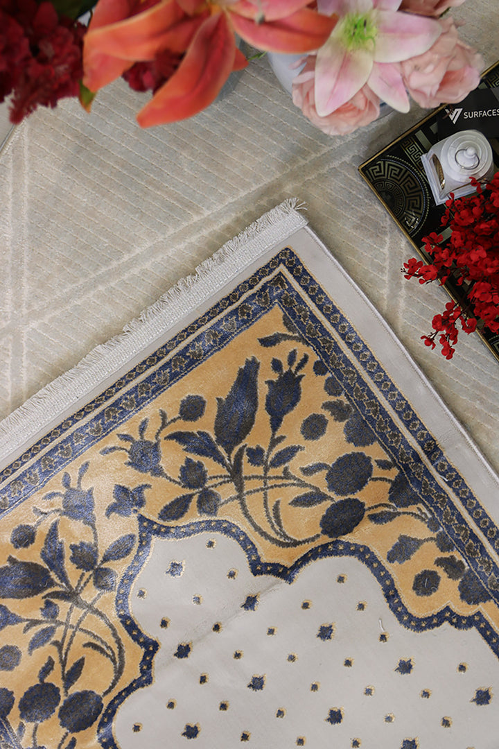 Turkish Bamboo Sajjadeh  Janamaz - 2.6 x 3.9 FT - L Gray