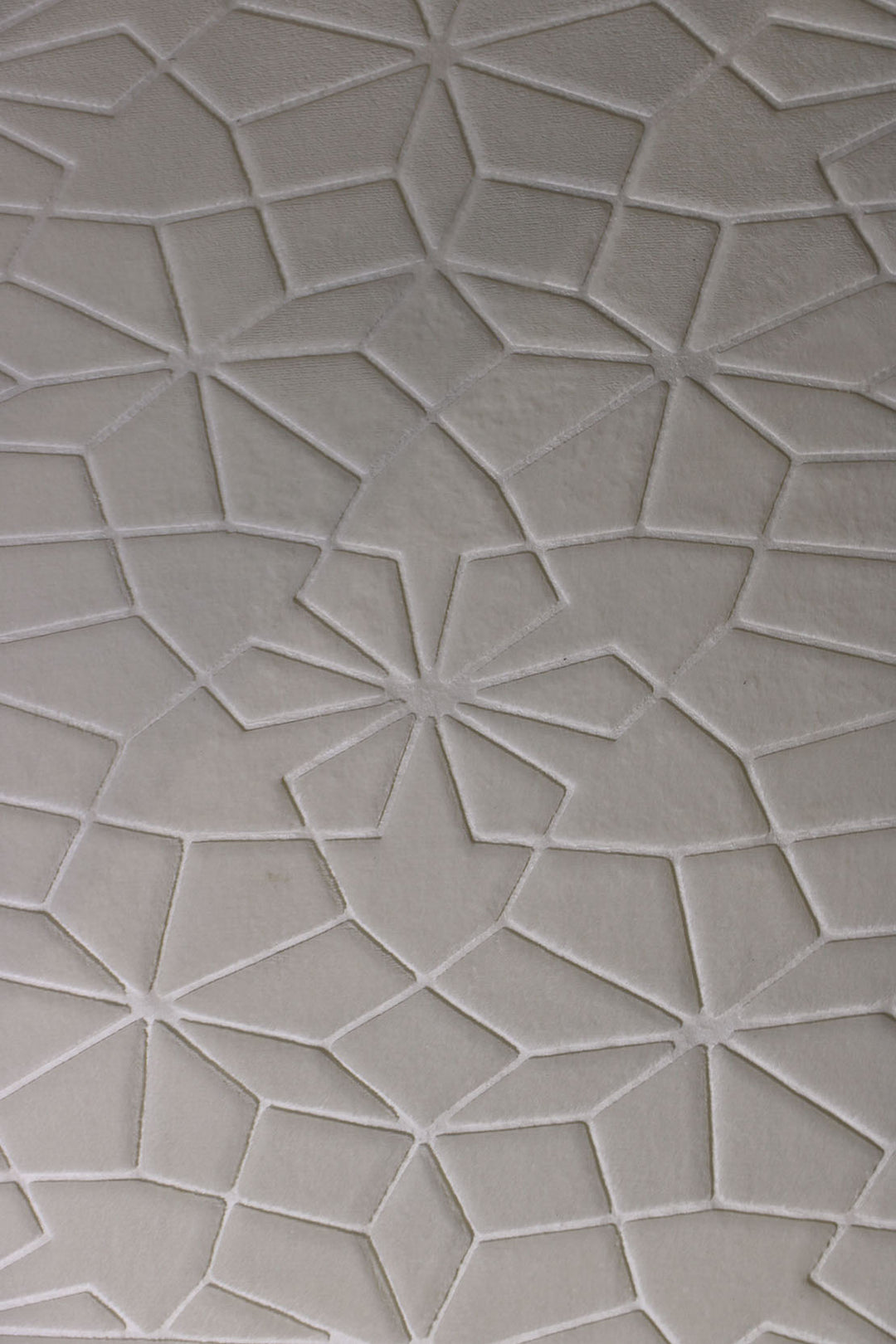 Sajda Janamaz - Premium Velvet Quilted Prayer Mat - Off-white