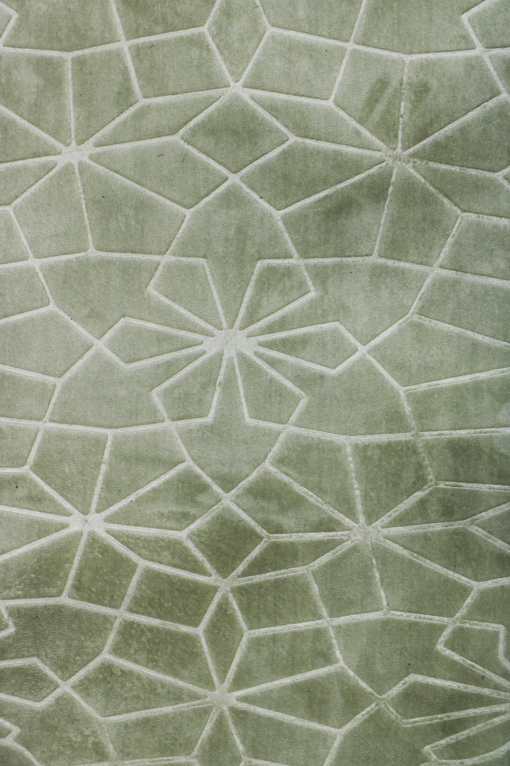 Sajda Janamaz - Premium Velvet Quilted Prayer Mat - L Green