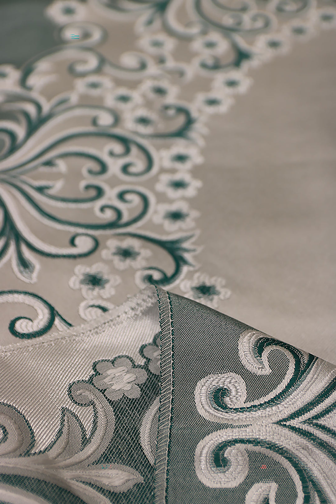 Silk Janamaz With Bag - Foldable Travel Prayer Mat - Green