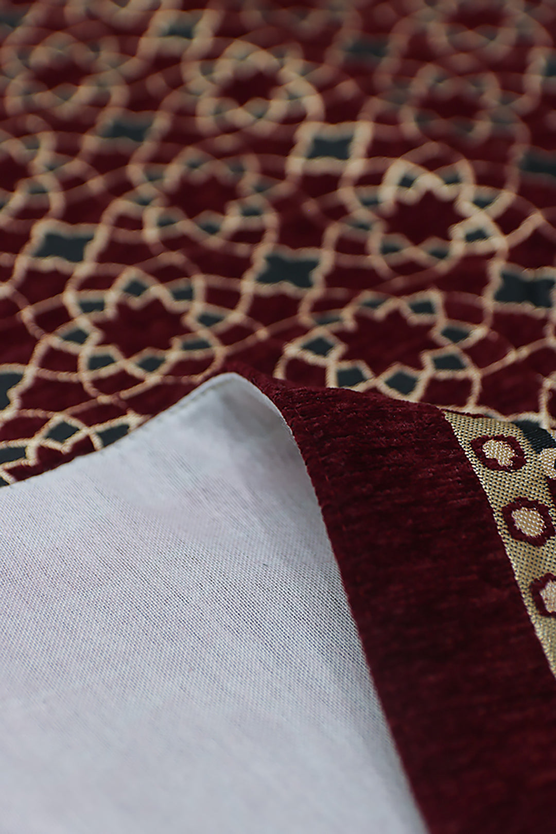 Ultra Janamaz - Foldable Travel Prayer Mat - Maroon