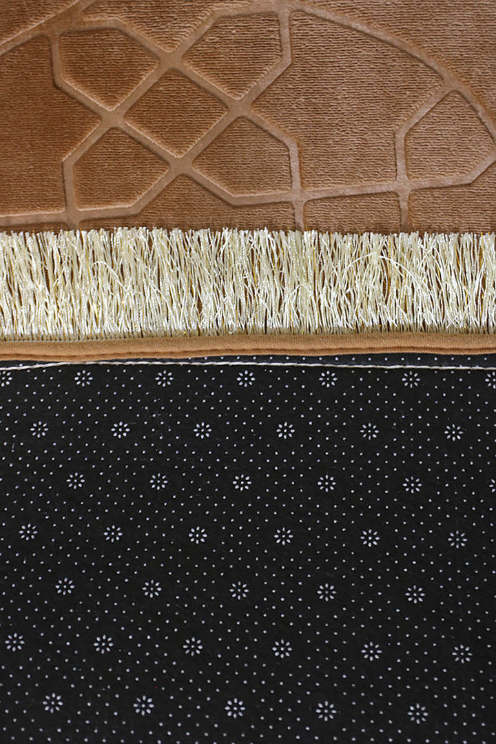 Sajda Janamaz - Premium Velvet Quilted Prayer Mat - Lite Brown