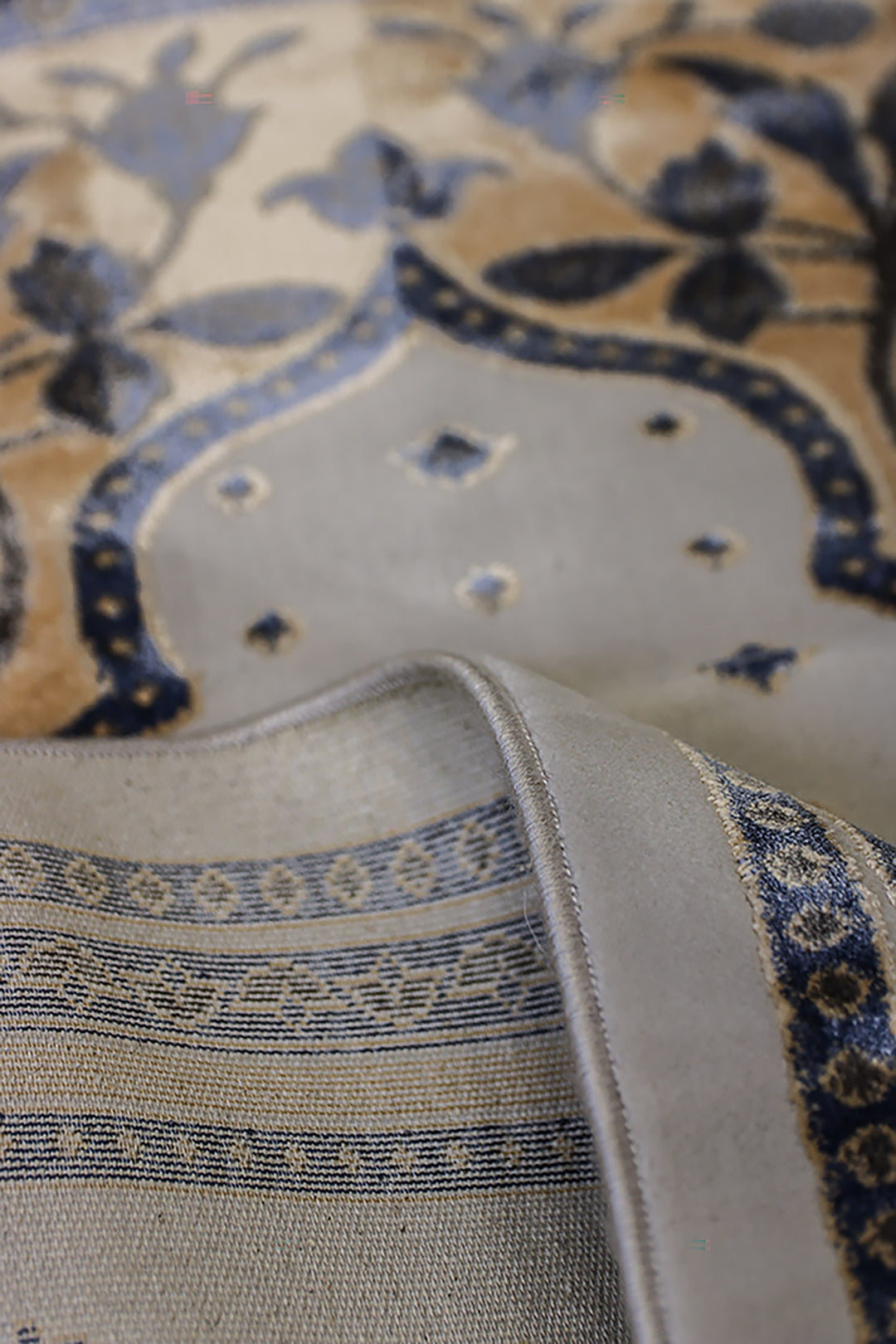 Turkish Bamboo Sajjadeh  Janamaz - 2.6 x 3.9 FT - L Gray