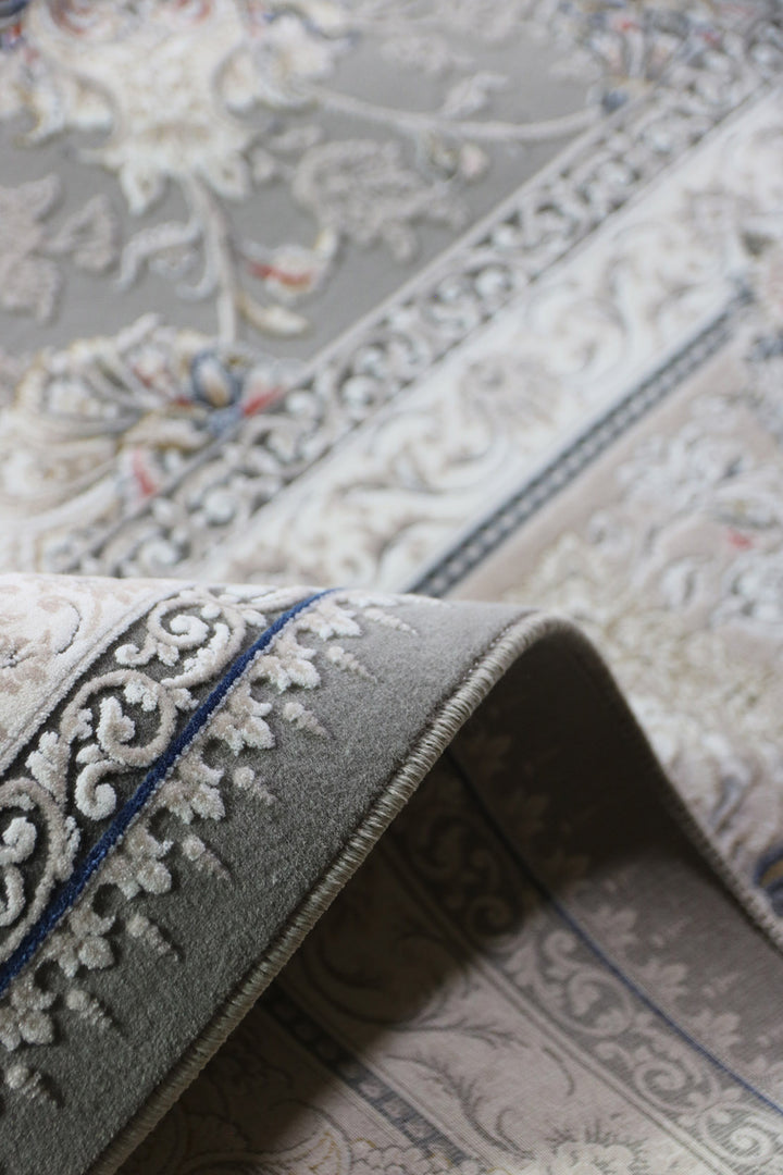 Classical and Traditional <strong>Royal</strong> Rug - Cream