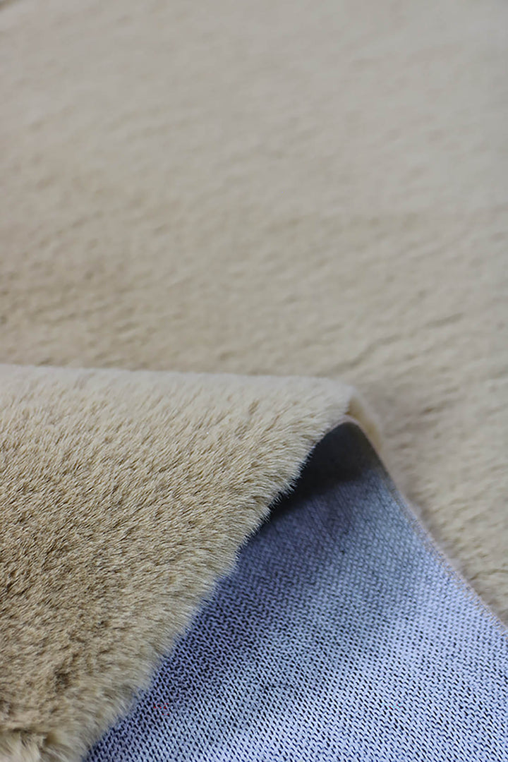 Turkish FEELINGS Rug - 3.9 x 5.9 FT - Fluffy and Durable Floor Rug