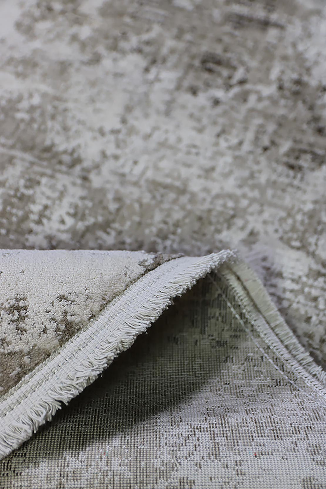 <p>Turkish Modern <strong>Elements Rug</strong>  - Brown - 5.2 x 5.2 FT</p>