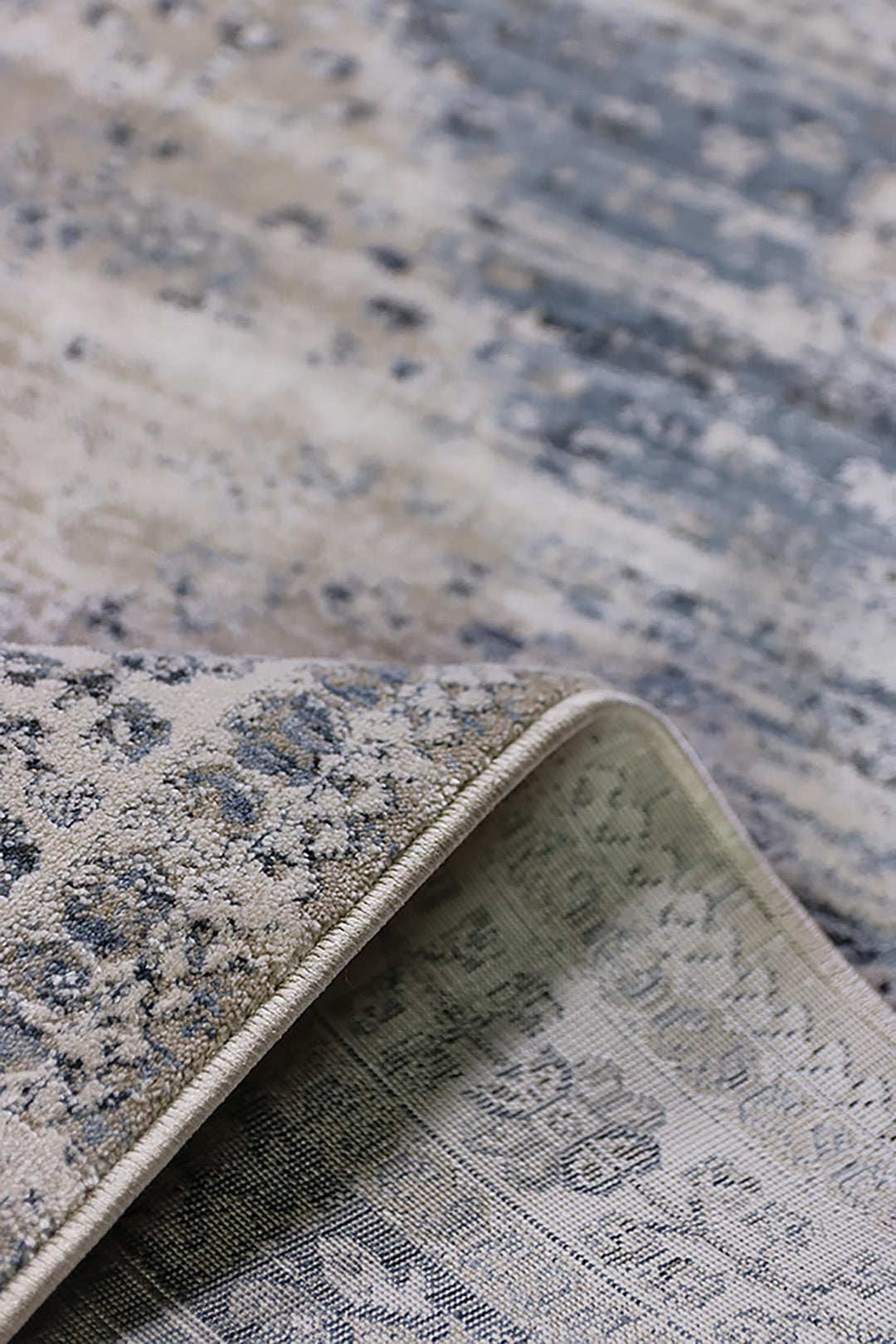 <p>Turkish Modern <strong>Elements Rug</strong>  - Blue - 3.9 x 5.9 FT</p>