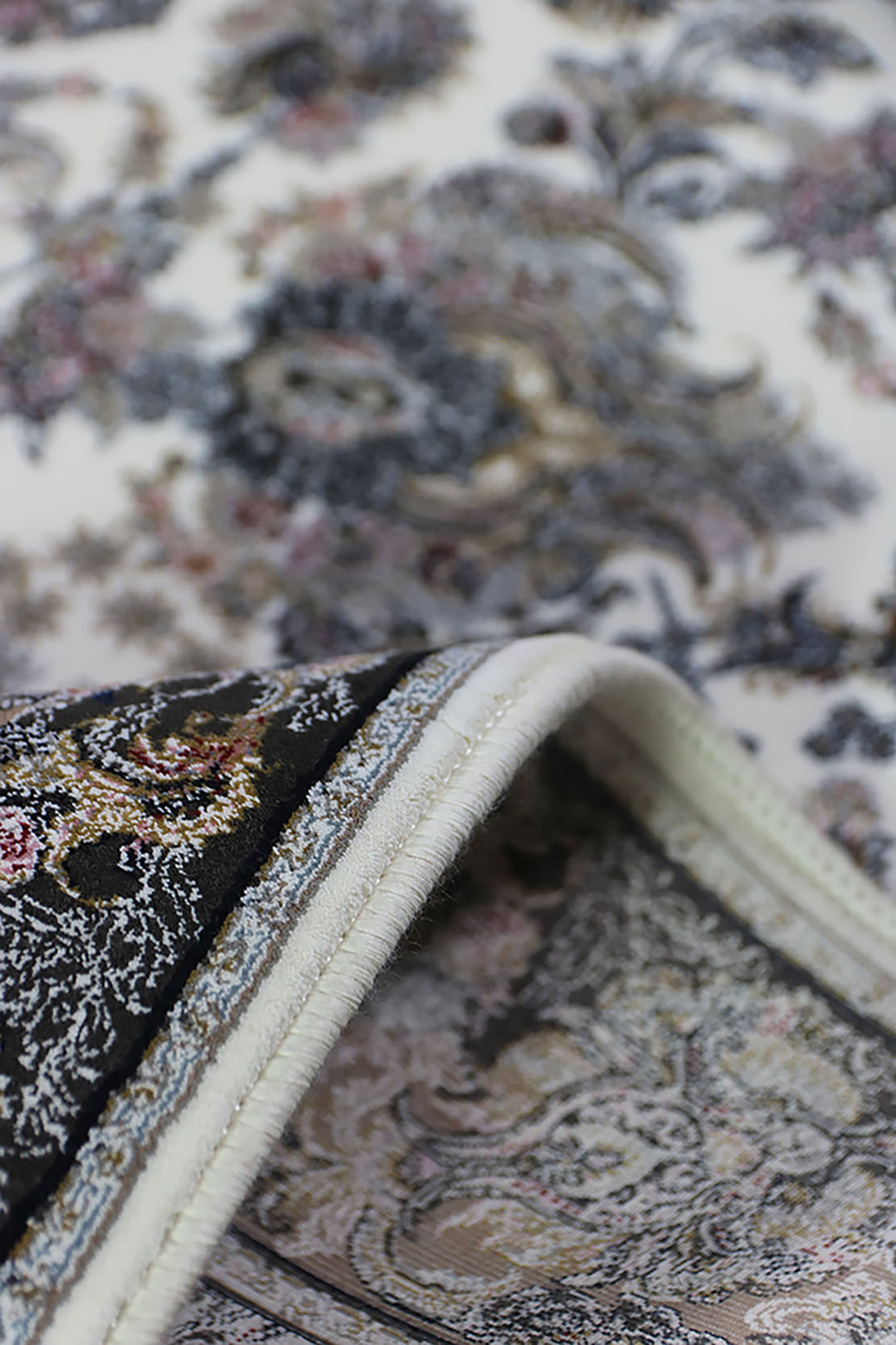 Premium Royalty  Persian Rug - 3.9 x 5.9 ft - Elegant Luxury Carpet