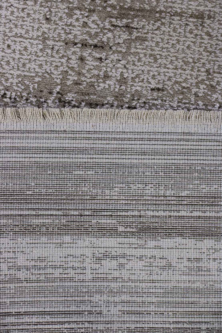 <p>Turkish Modern <strong>Elements Rug</strong>  - Beige - 3.9 x 5.9 FT</p>