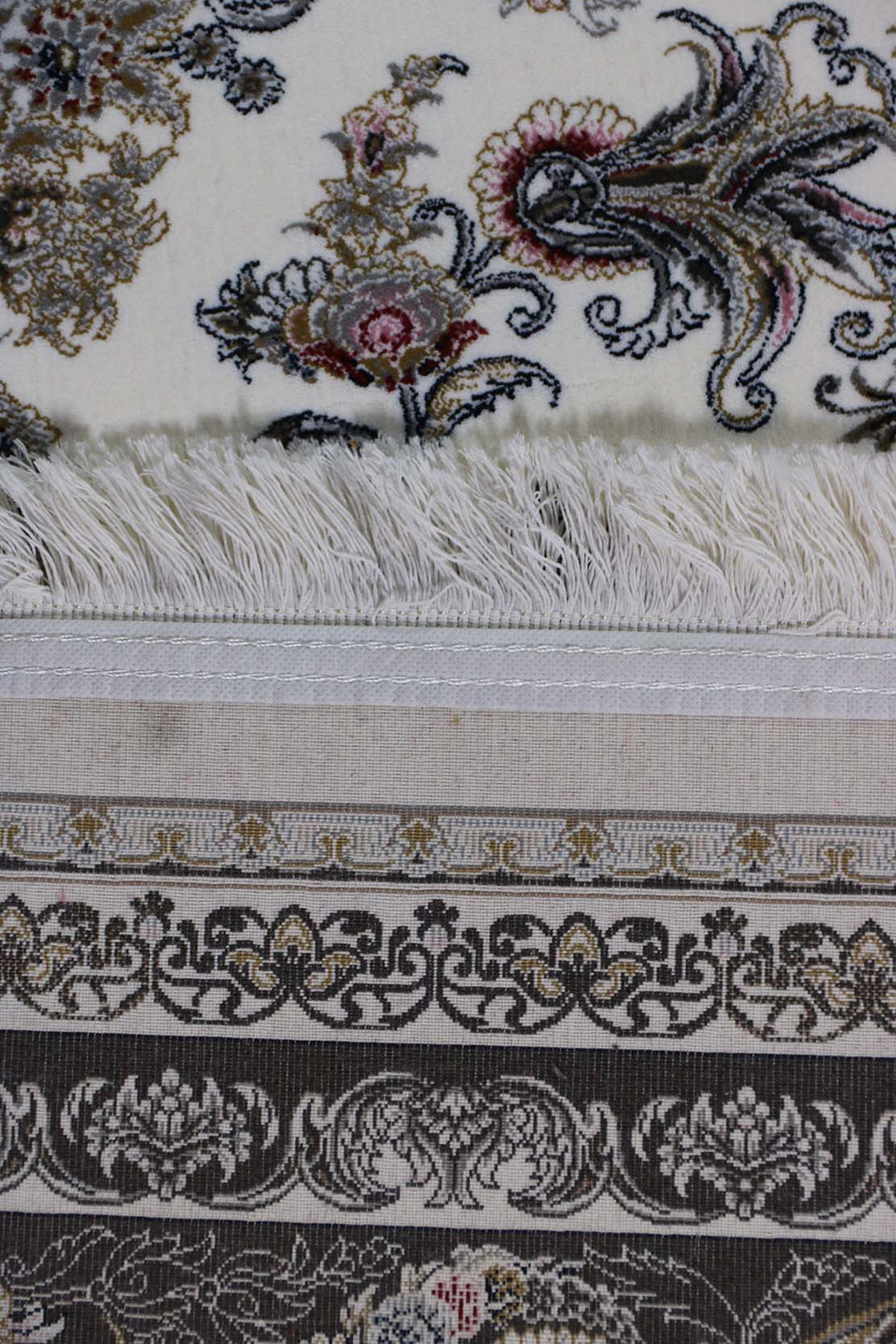 Classical and Traditional <strong>Royal</strong> Rug - Cream