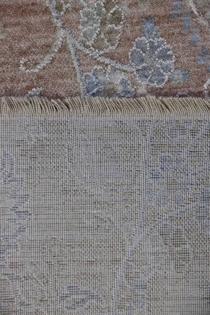 <p>Turkish Modern <strong>Opera Rug</strong>  - Cream - 6.5 x 9.8 FT</p>