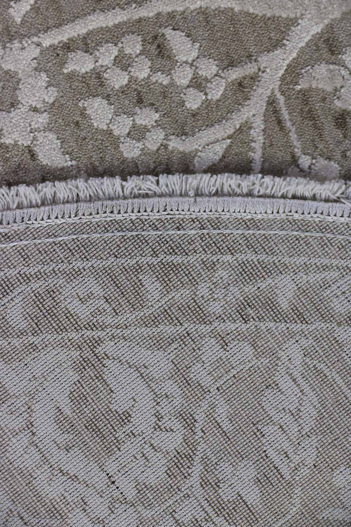 <p>Turkish Modern <strong>Elements Rug</strong>  - Beige - 5.2 x 5.2 FT</p>