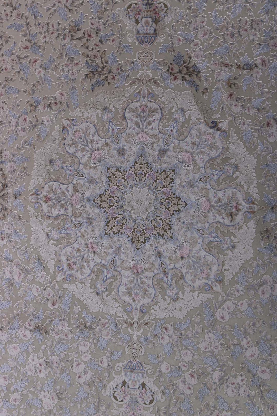 Iranian Oriental Collection Rug - 8.2 x 11.5 FT - Resilient Construction for Long-Lasting Use