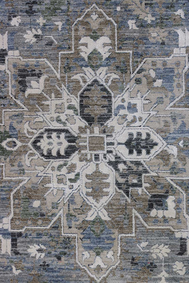 <p>Turkish Modern <strong>Elements Rug</strong>  - Gray - 5.2 x 5.2 FT</p>