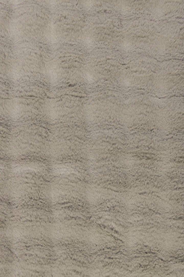 Turkish SNOW Rug - 3.9 x 5.6 FT - Fluffy and Durable Floor Rug