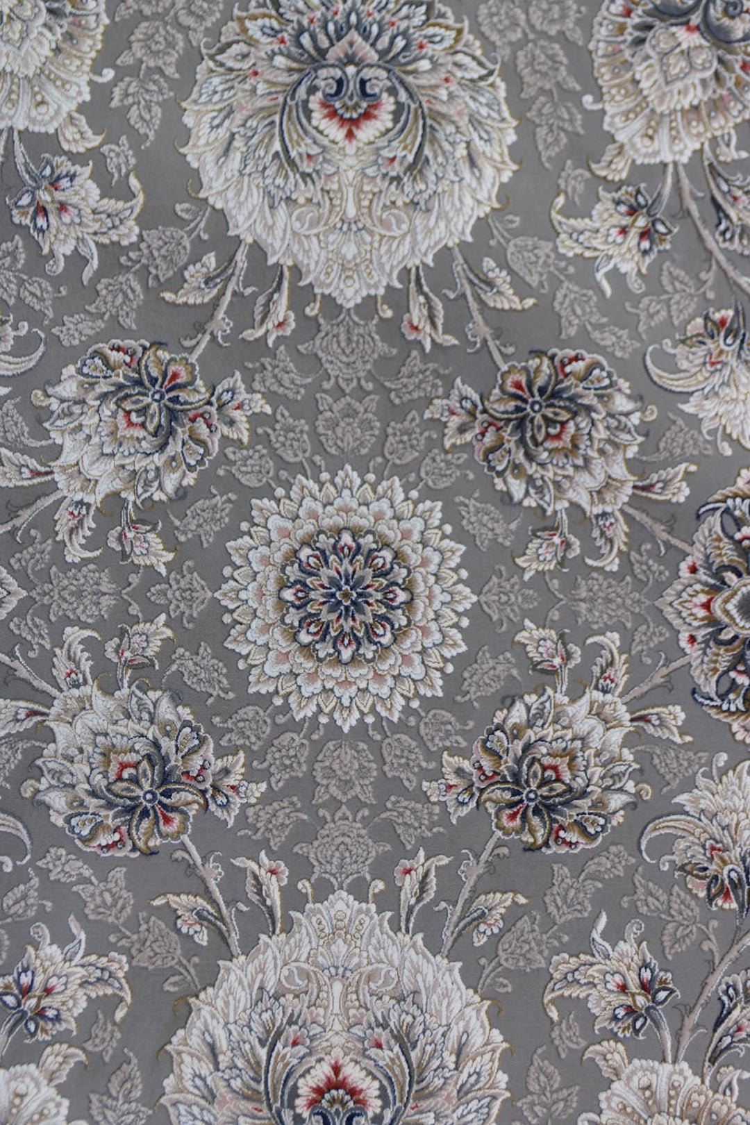 Classical and Traditional <strong>Royal</strong> Rug - Cream