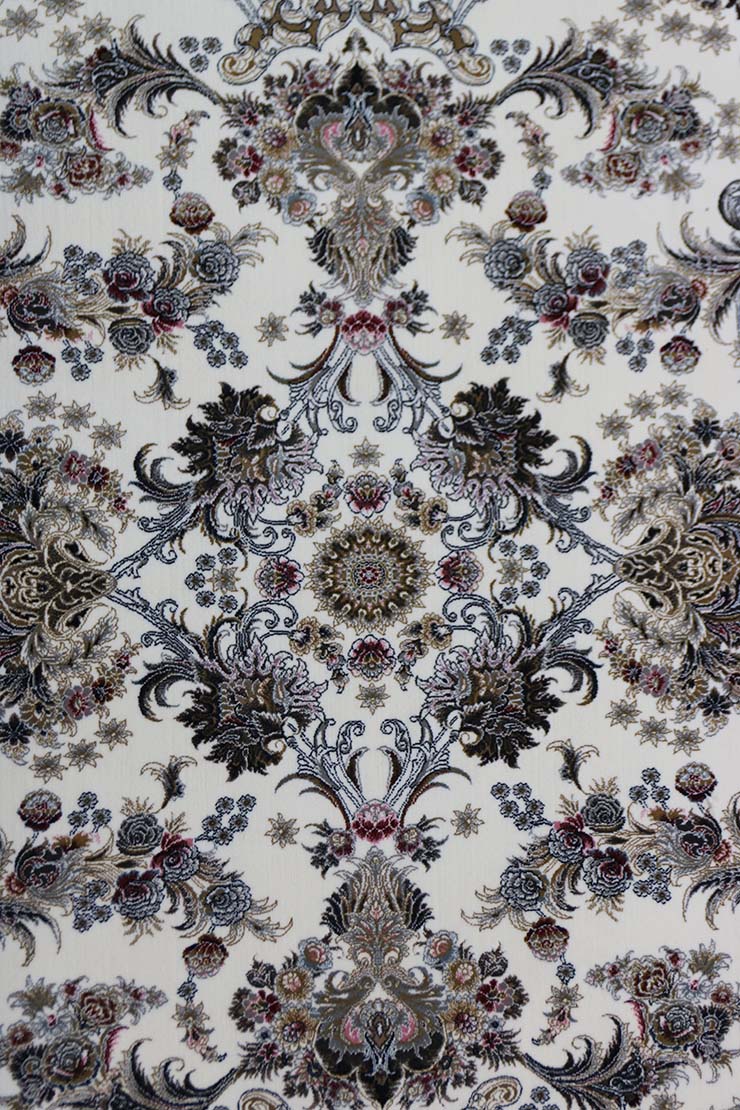 Classical and Traditional <strong>Royal</strong> Rug - Cream