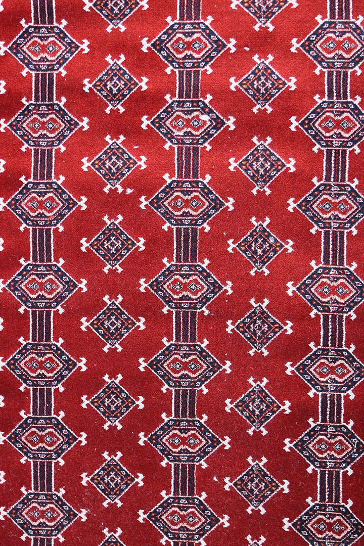Iranian Premium Quality Authentic Rug - 3.3 x 6.6 FT - Resilient Construction for Long-Lasting Use