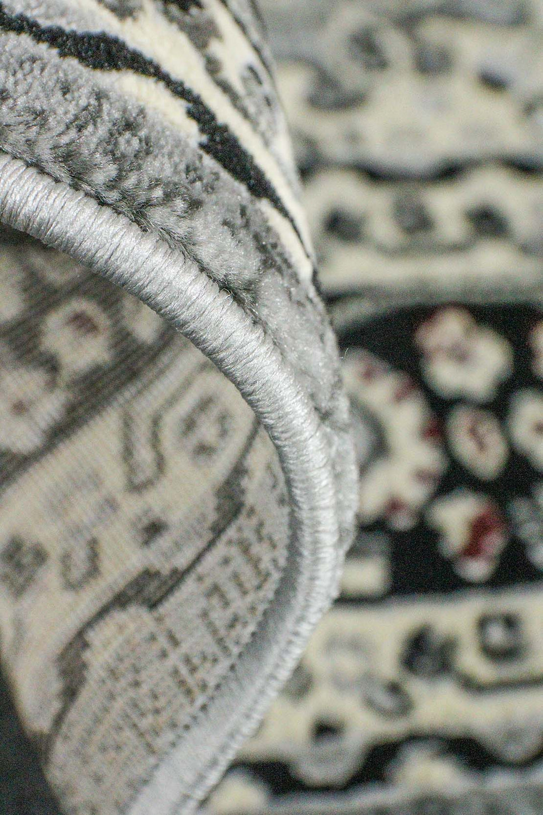 Classical and Traditional Design - 3.2 x 4.9 FT - Gray and Cream - Emerald Rug - Superior Elegant Rug for Living Room - V Surfaces