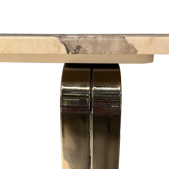 Console 11 - V Surfaces