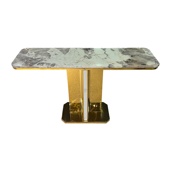 Console 19 - V Surfaces