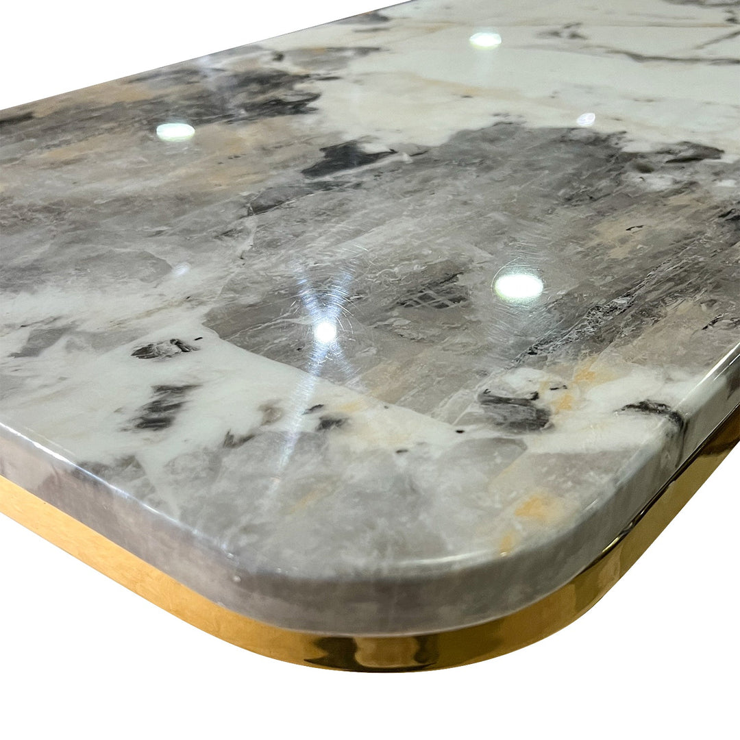 Console 19 - V Surfaces