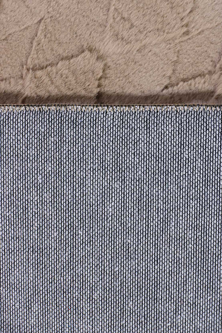 Turkish LAVENDER Rug - 3.9 x 5.9 FT - Fluffy and Durable Floor Rug