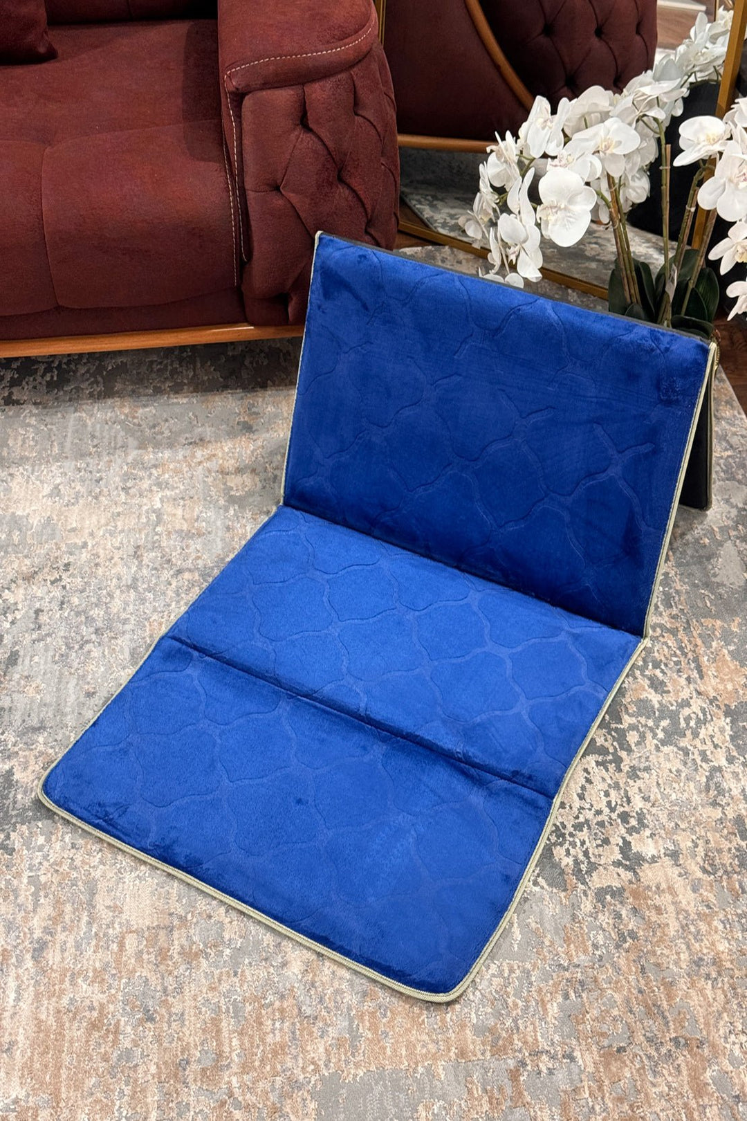 Foldable Mat Prayer Rug with Backrest - Janamaz - V Surfaces