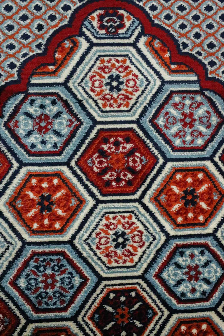 Garnet Janamaz D. Red - V Surfaces