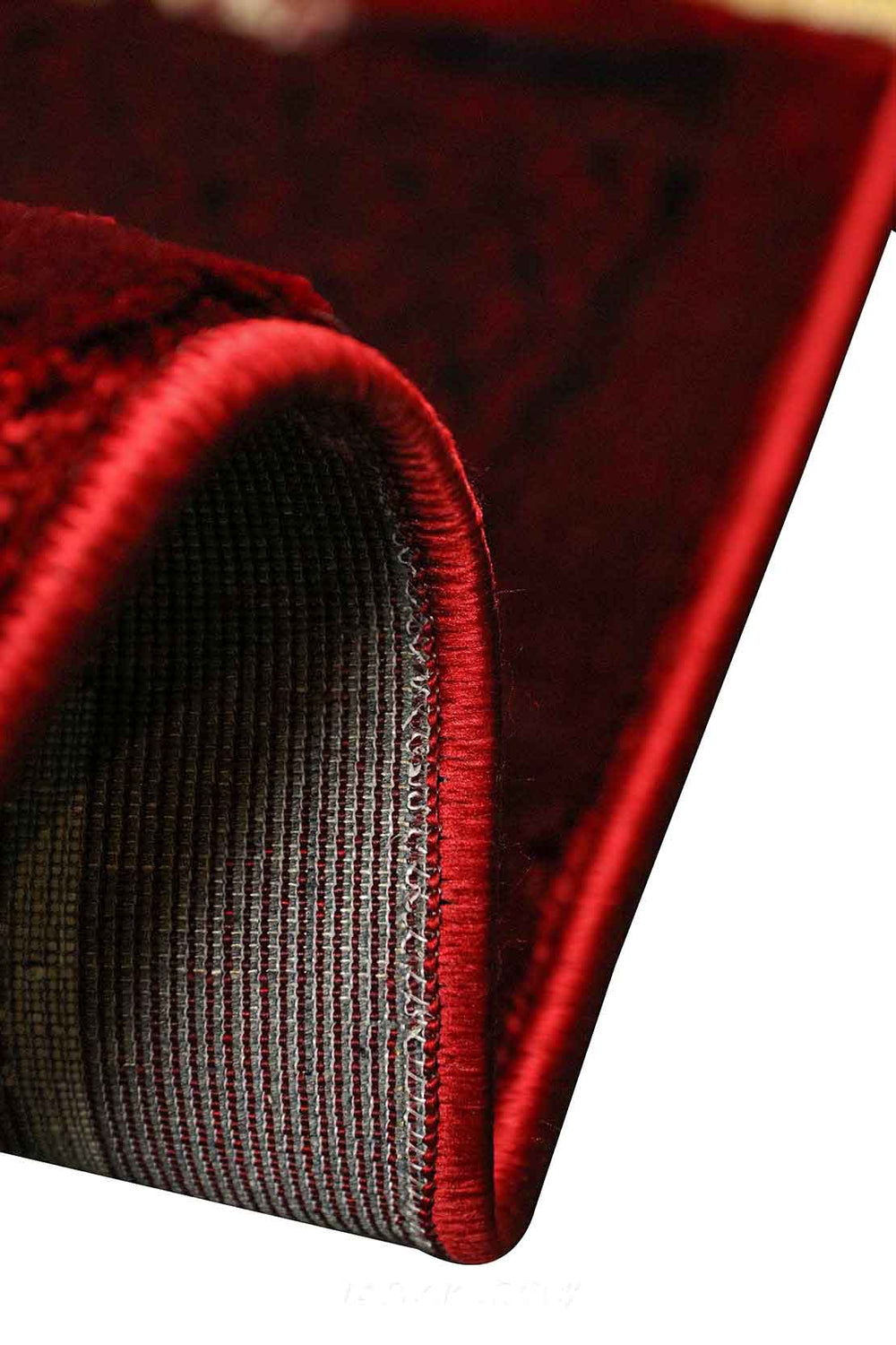 Garnet Janamaz Red - V Surfaces