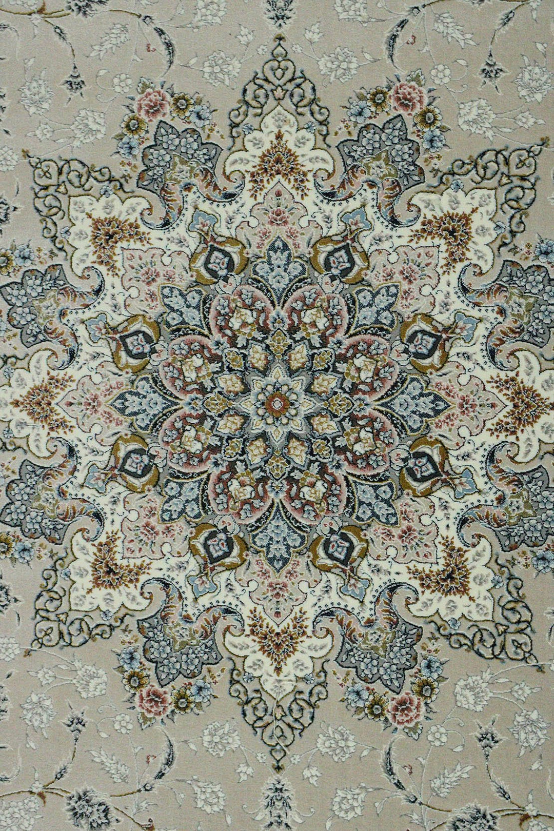 Irani Rug Authentic Persian - 4.9 x 7.3 FT - Cream - Premium Quality Rug - V Surfaces