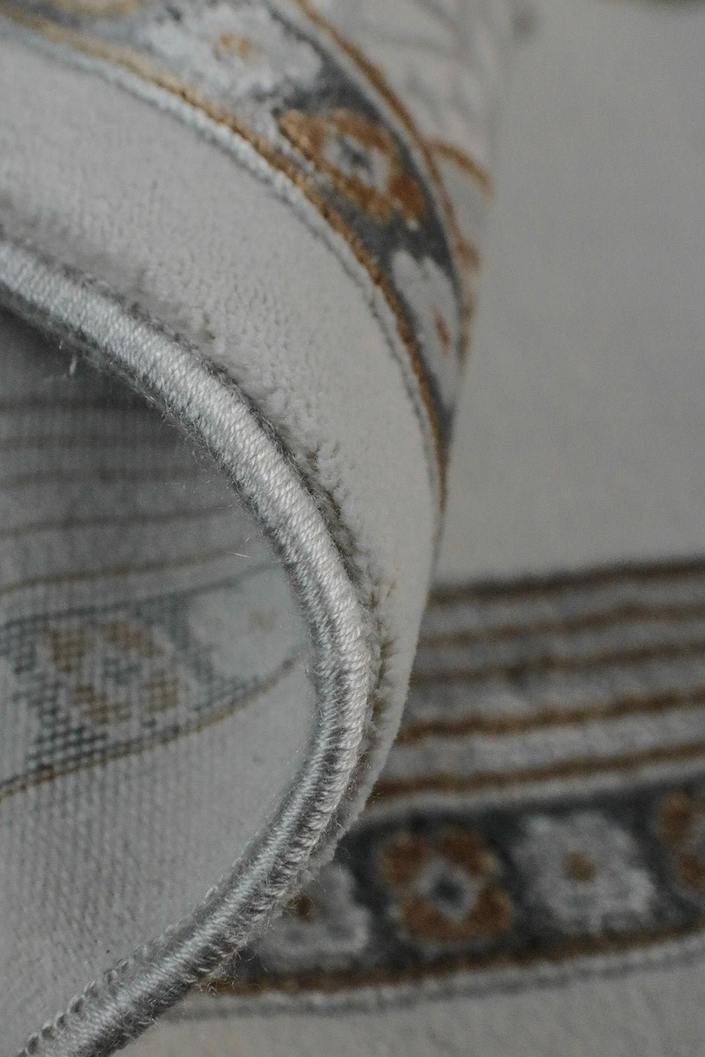 Turkish Bamboo Sajjadeh Janamaz - 2.6 x 3.9 FT - Gray - V Surfaces