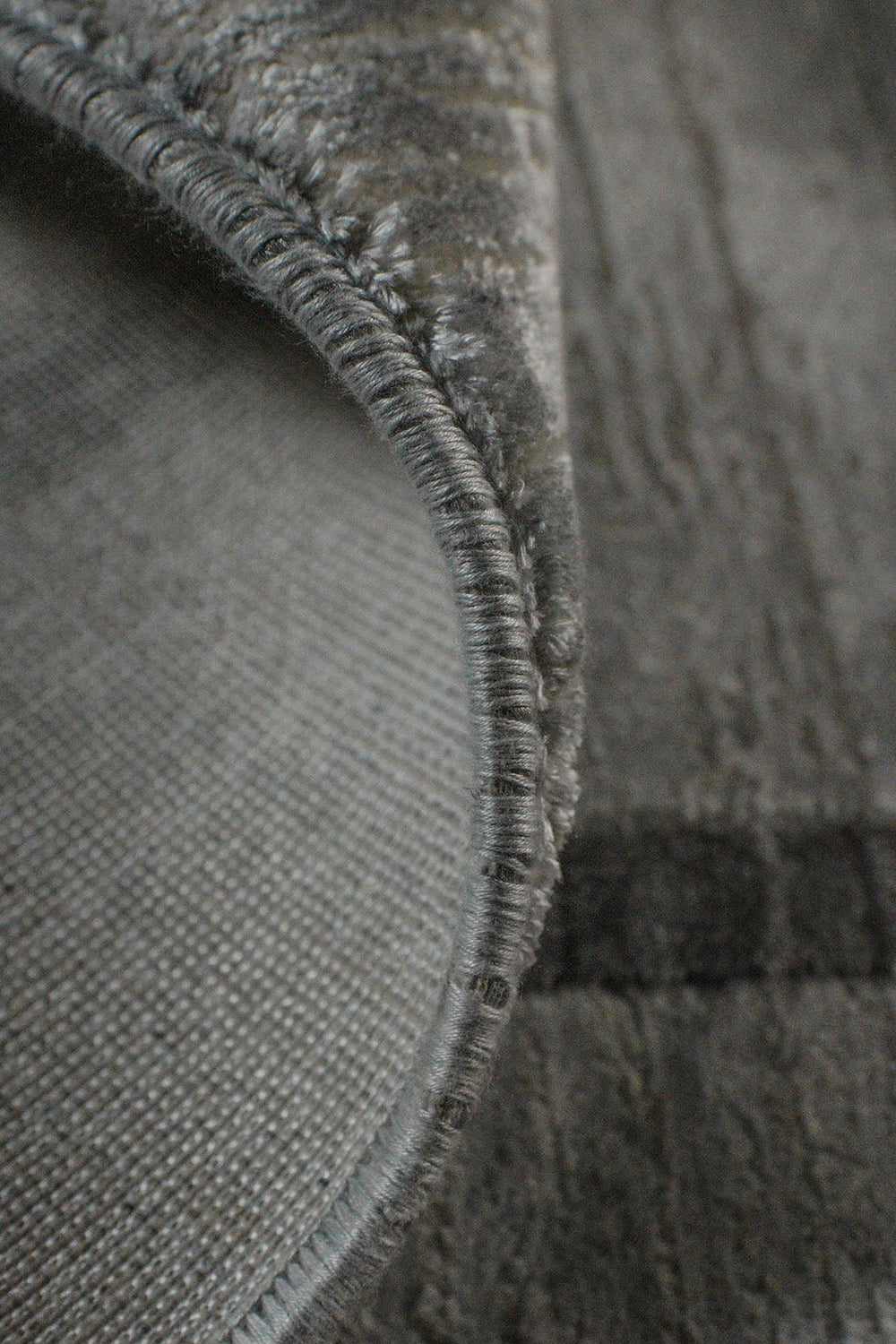 Turkish Modern Festival Viscos Rug - 7.7 x 10.1 FT - Gray - Sleek and Minimalist for Chic Interiors - V Surfaces