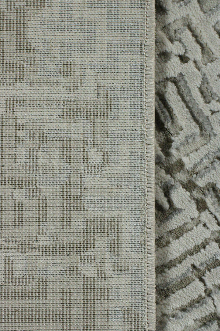 Turkish Modern Festival Viscos Rug - Cream & White - 5.2 x 7.5 FT - Sleek And Minimalist For Chic Interiors - V Surfaces