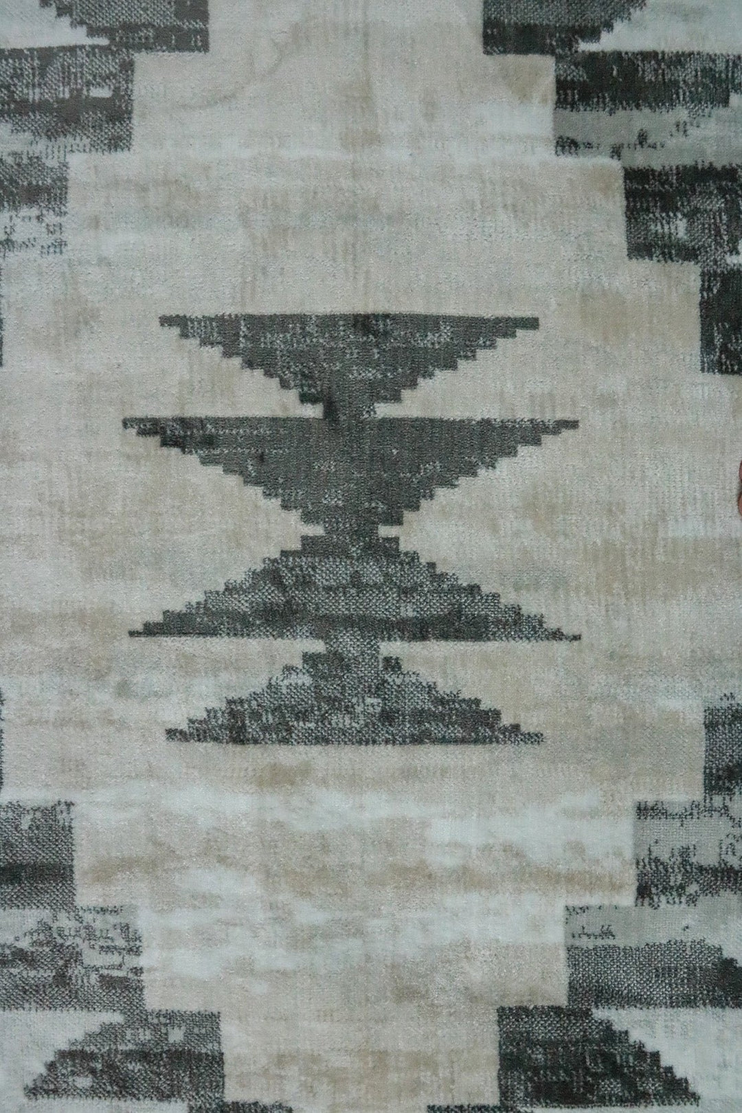 Turkish Modern Festival WD Rug - 6.0 x 9.5 FT - Cream and Gray - Sleek and Minimalist for Chic Interiors - V Surfaces