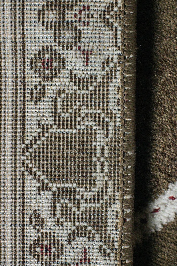 Turkish Modern Festival Wd Rug - Brown and Cream - 2.9 x 19. FT - Sleek and Minimalist for Chic Interiors - V Surfaces